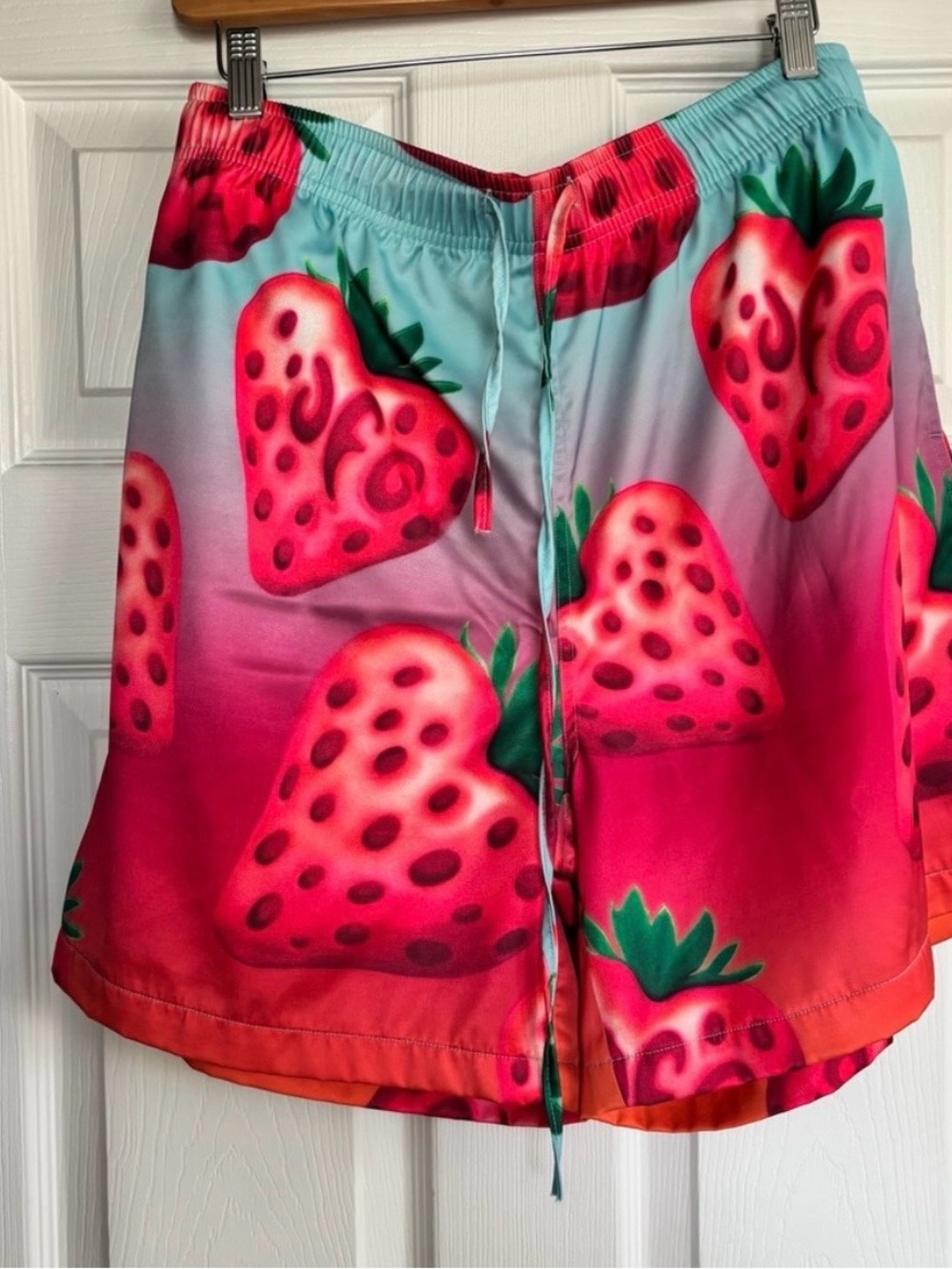 Acid Berry Strawberry Shorts